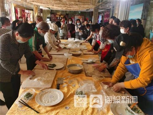 長(zhǎng)島成功舉行餐飲服務(wù)標(biāo)準(zhǔn)化制作培訓(xùn)與技藝競(jìng)賽暨山東省城市服務(wù)技師學(xué)院鄉(xiāng)村振興工作站長(zhǎng)島授牌儀式